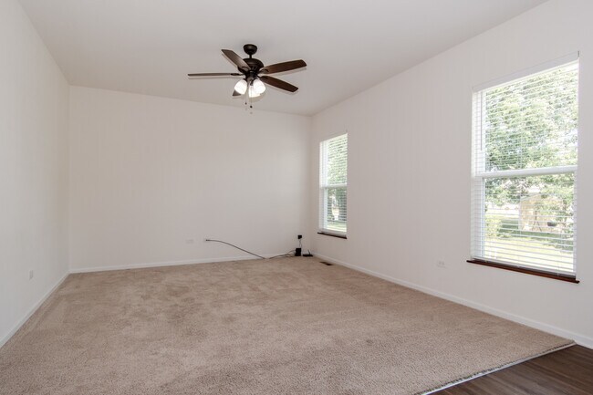 Building Photo - 26107 White Oak Trail