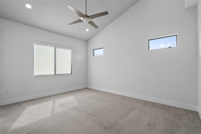 Building Photo - 409 Delmar Ave