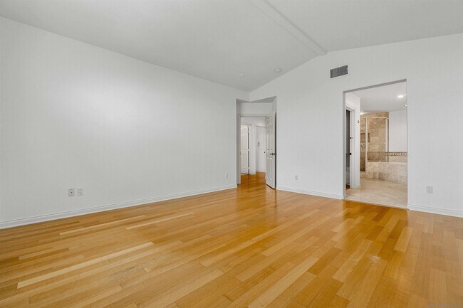 Building Photo - 1355 Caminito Balada