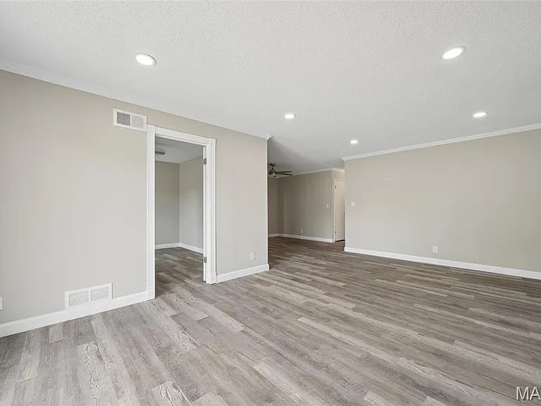 Building Photo - 1279 Guelbreth Lane