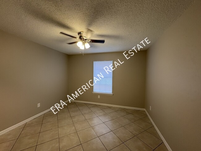 Building Photo - 3354 La Leyenda Ct
