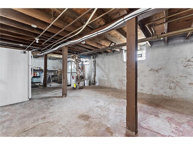 Building Photo - 882 Aurora Ave