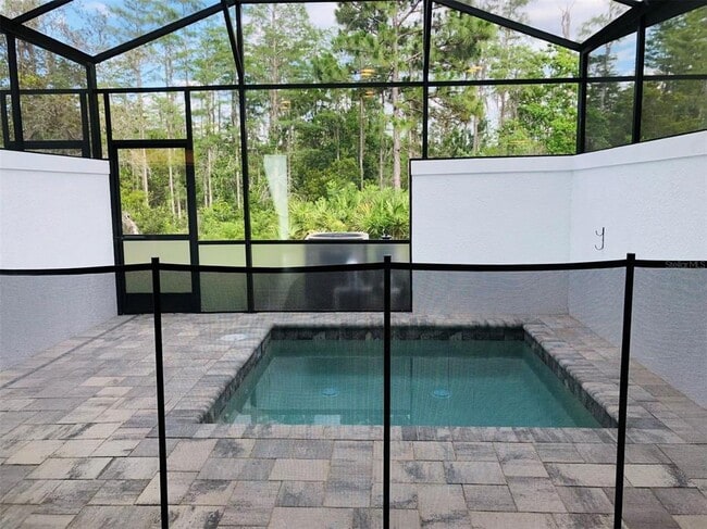 Building Photo - 17240 Blessing Dr