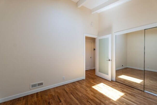 Building Photo - Hilltop Monterey Home