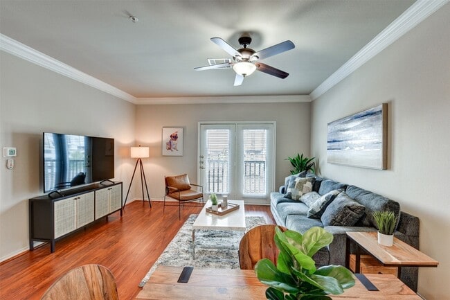 Building Photo - 2400 McCue Rd