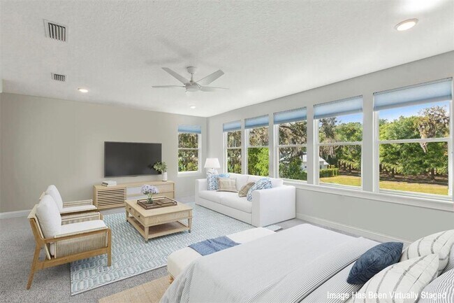 Building Photo - Luxury Living in exclusive and gated Oyste...