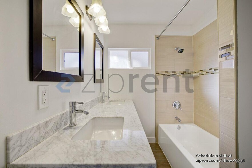 Building Photo - 4315 La Salle Ave