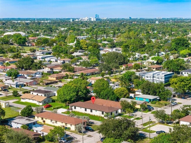 Building Photo - 601 NW 3rd Ave