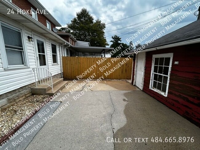 Building Photo - 24 Hoke Ave