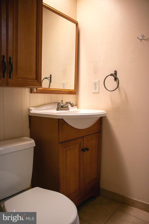 Building Photo - 204 Michele Cir