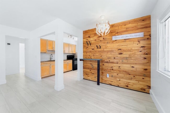 Building Photo - 2130 Wiley Ct