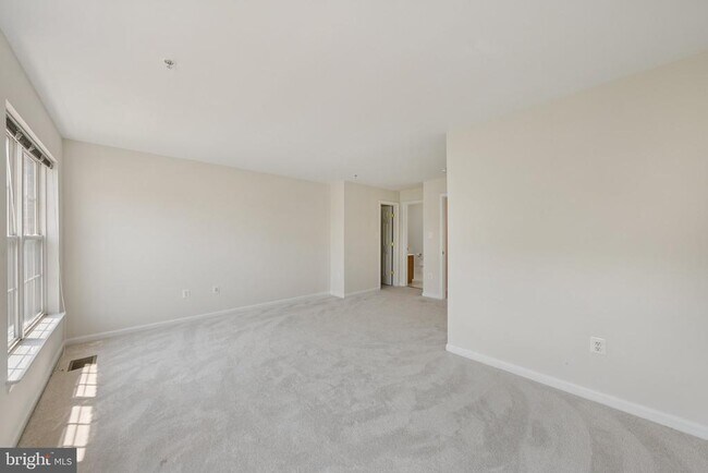 Building Photo - 15503 John Diskin Cir