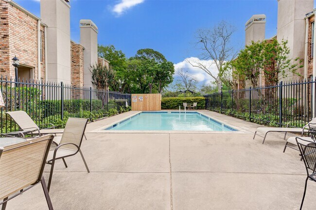 Building Photo - 6406 Ferris Dr