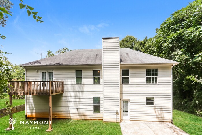 Building Photo - 2556 Phillips St