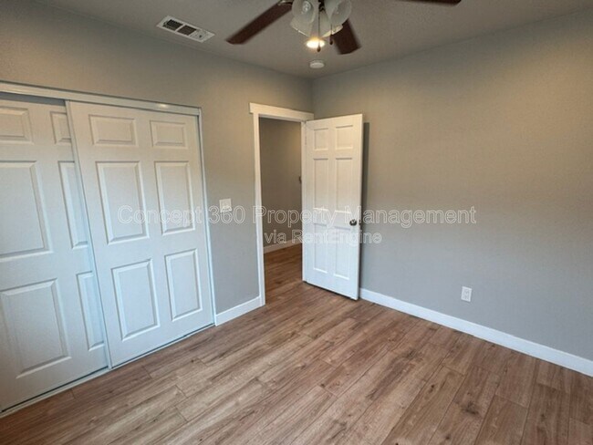 Building Photo - 144 Primrose Ave