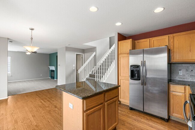 Building Photo - Large House in Parkview Highlands!