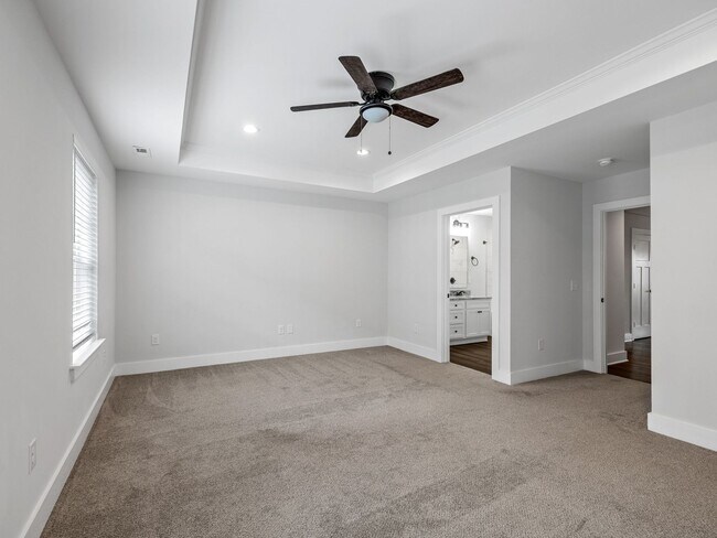 Building Photo - 3 Bed, 2.5 Bath - Lucky Penny - Furnished ...