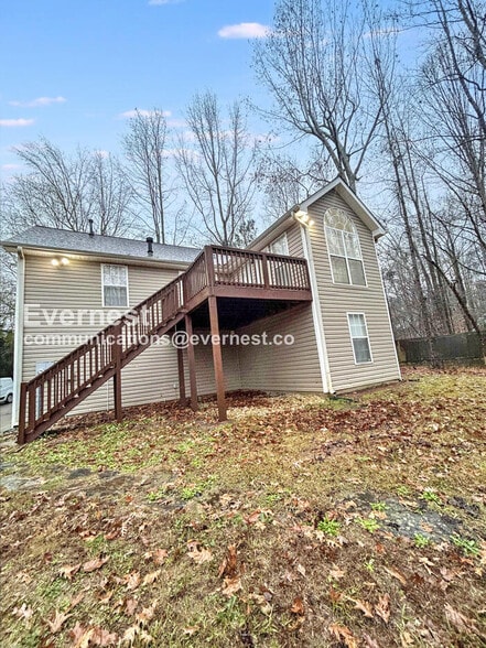 Building Photo - 320 Ashley Woods Dr