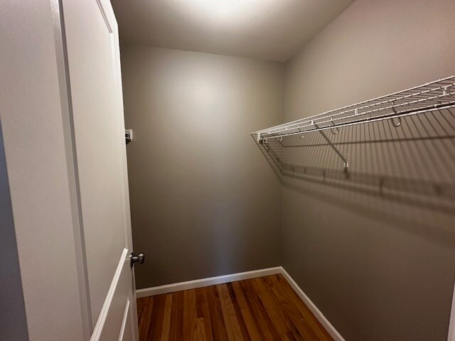 Building Photo - 610 Greenwood Dr