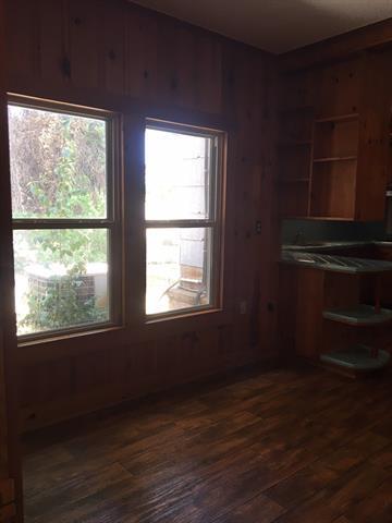 Building Photo - 1390 FM 1187