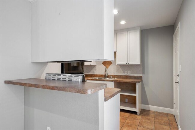Building Photo - 4305 Shoal Creek Blvd