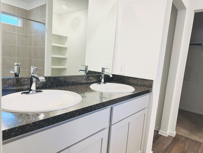 Building Photo - 6059 Canyon Dawn Dr