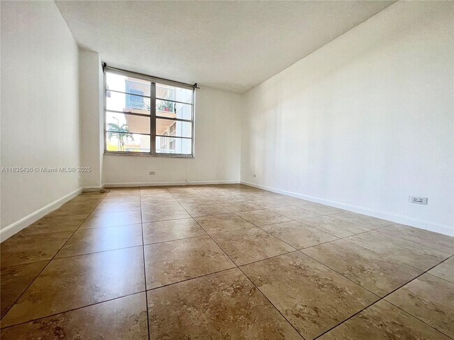 Building Photo - 230 174th St