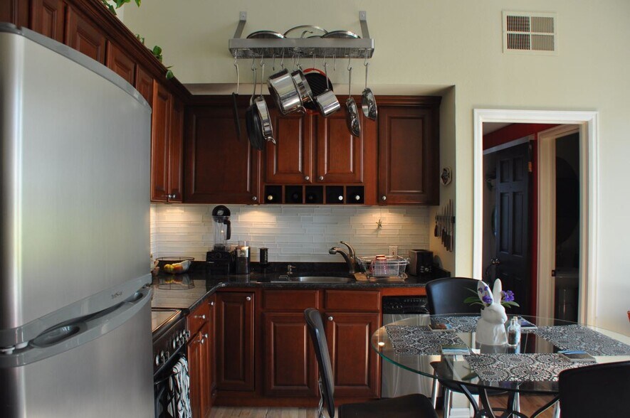 Kitchen - 1203 Washington Ave
