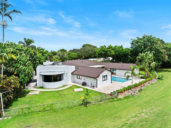 Building Photo - 5220 N 31st Pl