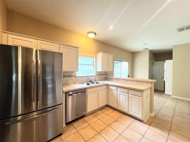 Building Photo - 12416 Beartrap Ln