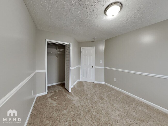 Building Photo - 3600 Clearview Dr