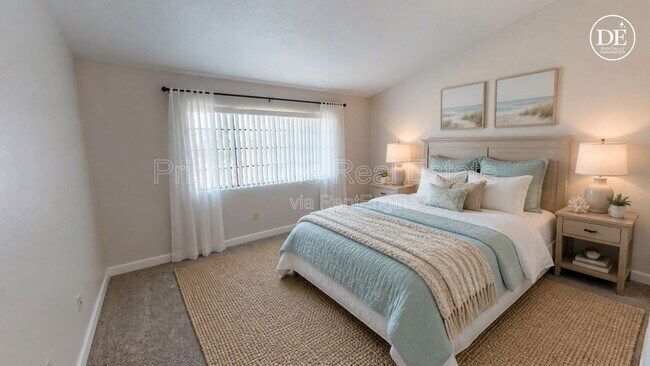 Building Photo - 2876 Englewood Way