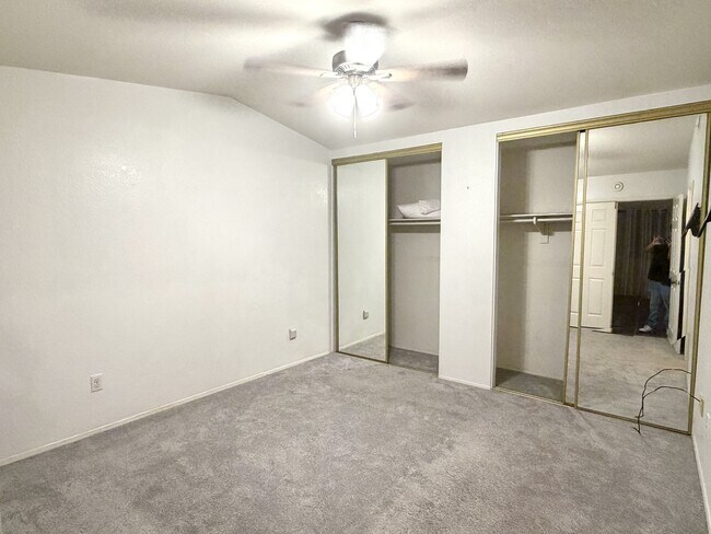 Building Photo - 28133 Vía Domador