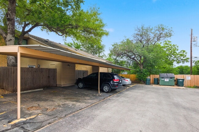 Building Photo - 8400 Jamestown Dr