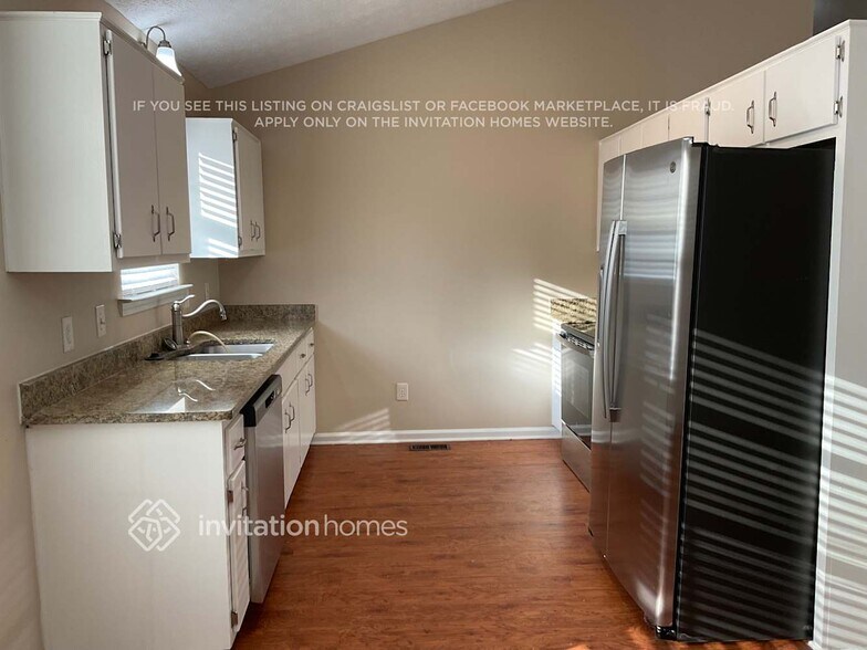 Building Photo - 6827 Summit View Dr