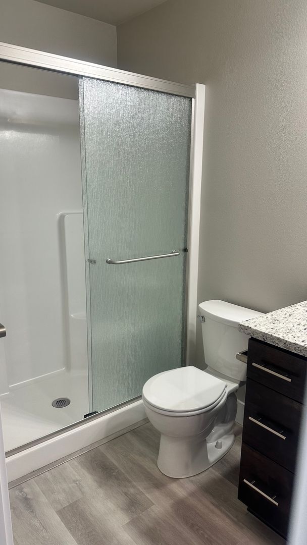 Building Photo - lard06