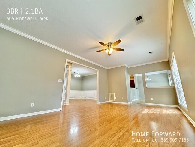 Building Photo - 605 Hopewell Park