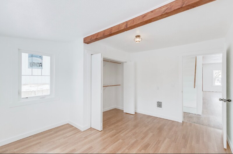 Building Photo - 2221 Nursery St