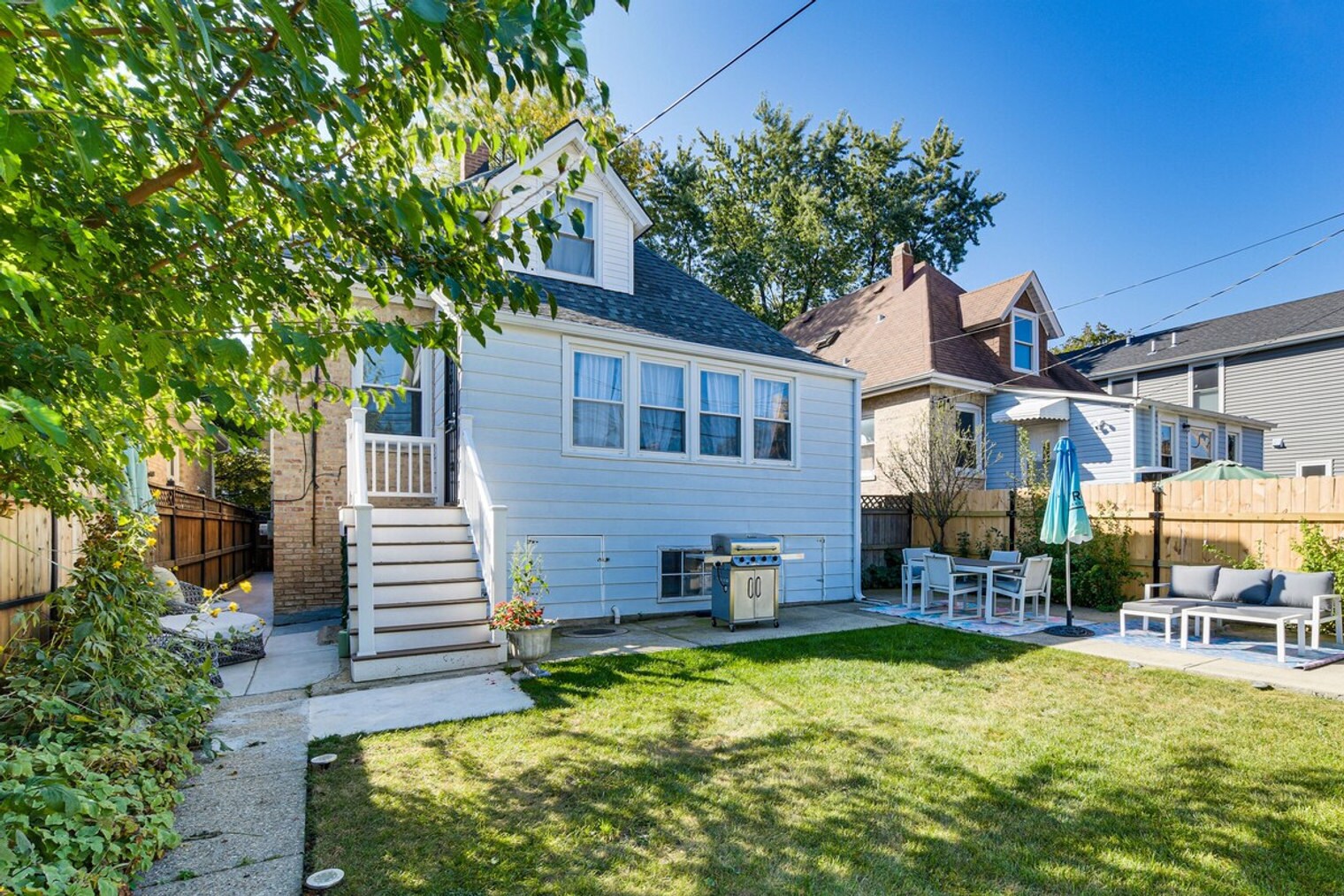 Building Photo - 4642 W Montana St