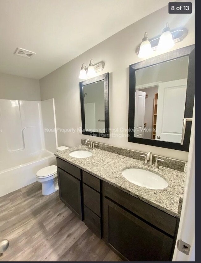 Building Photo - 5321 N Toben Ct