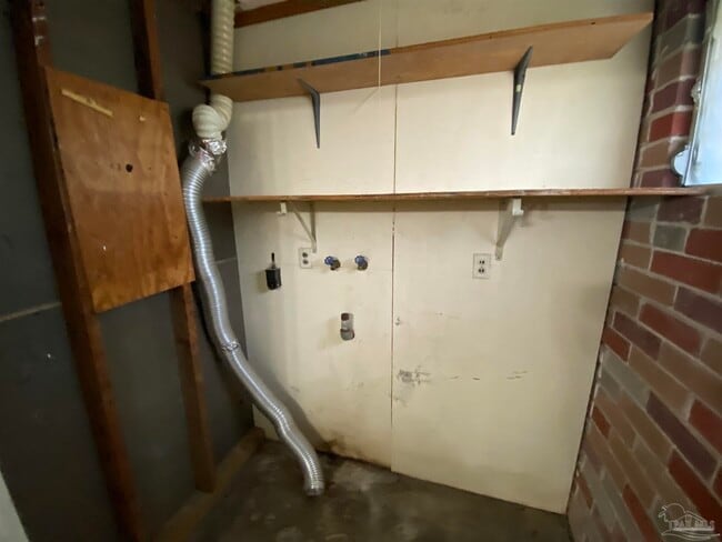 Building Photo - 4416 Creighton Rd