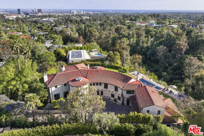 Building Photo - 361 Fordyce Rd