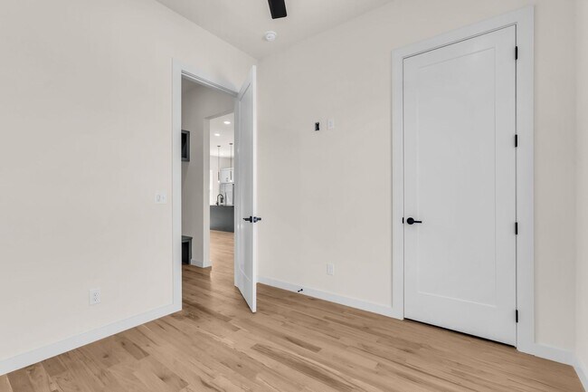 Building Photo - Amazing New Construction in North Nashville!