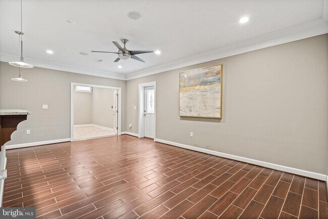 Building Photo - 4561 Rona Pl