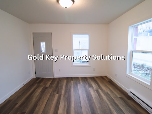 Building Photo - 4105 Main St