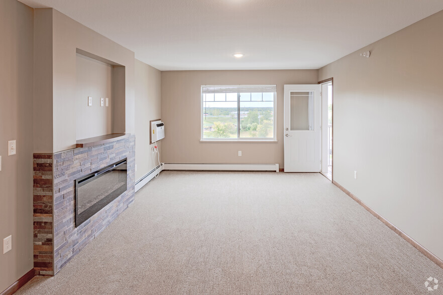 2BR, 2BA - 1088 SF - Wildflower Terrace III