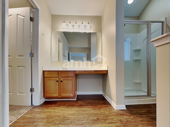 Building Photo - 114 Fining Ct