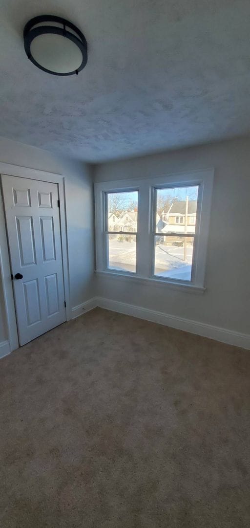 Building Photo - Charming 3-Bedroom Single Family Home Now Available for Rent