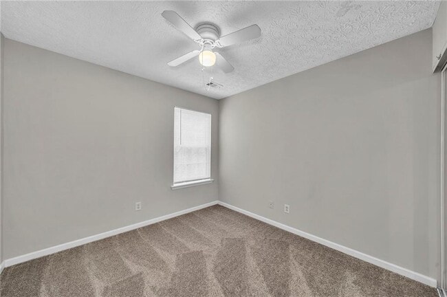 Building Photo - 225 Osmanthus Way
