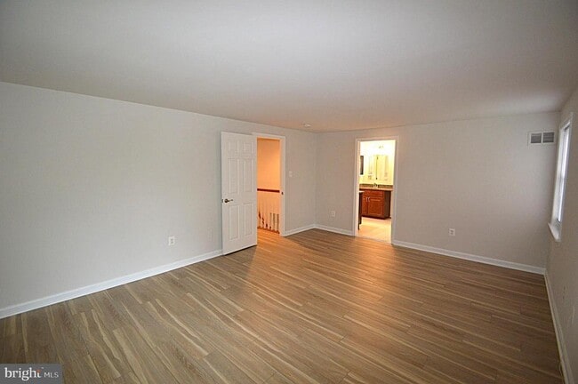 Building Photo - 13145 Melville Ln